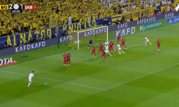 Cristiano Ronaldo ŁADUJE GOLA Z RZUTU WOLNEGO na wagę MISTRZOSTWA [VIDEO]